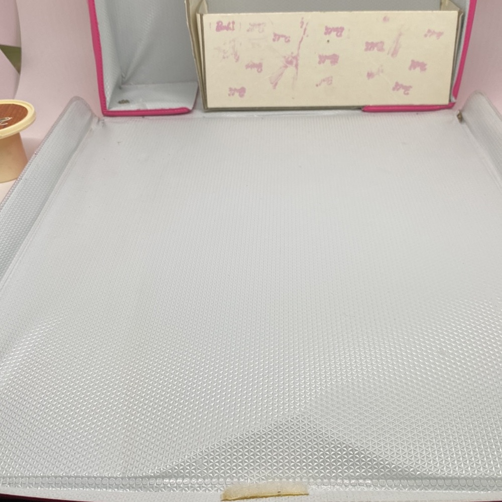 Vtg Barbie Doll Case 77 - Picture 9 of 10